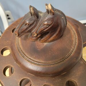 Wooden Dun-Rite Horse Head Pipe Holer And Humidor